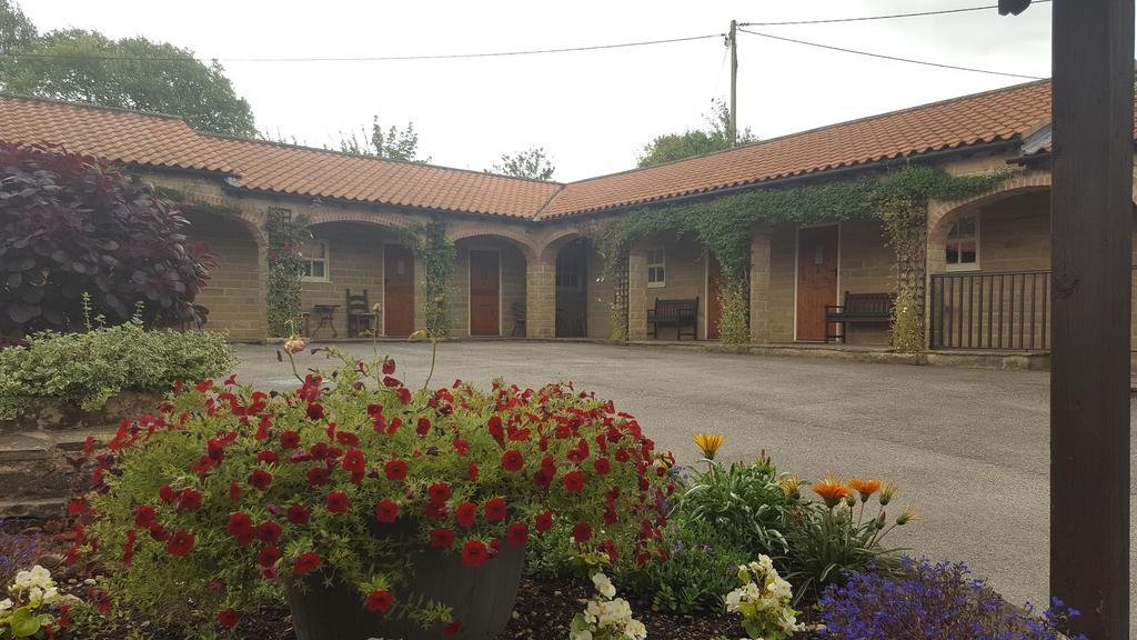 Cresswell Arms Hotel Malton Bagian luar foto