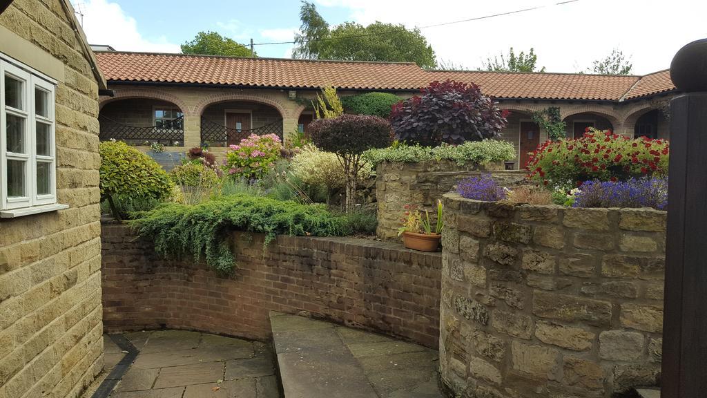 Cresswell Arms Hotel Malton Bagian luar foto