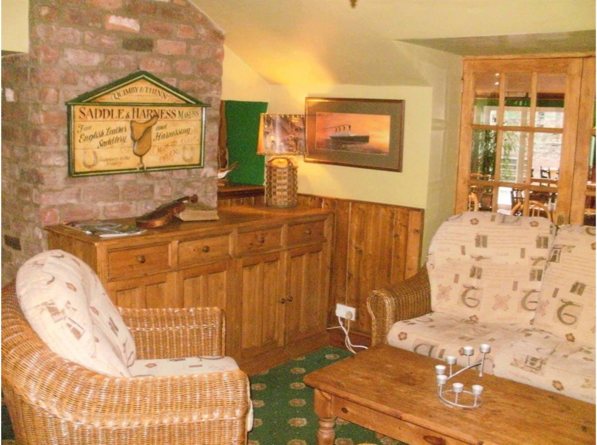 Cresswell Arms Hotel Malton Bagian luar foto