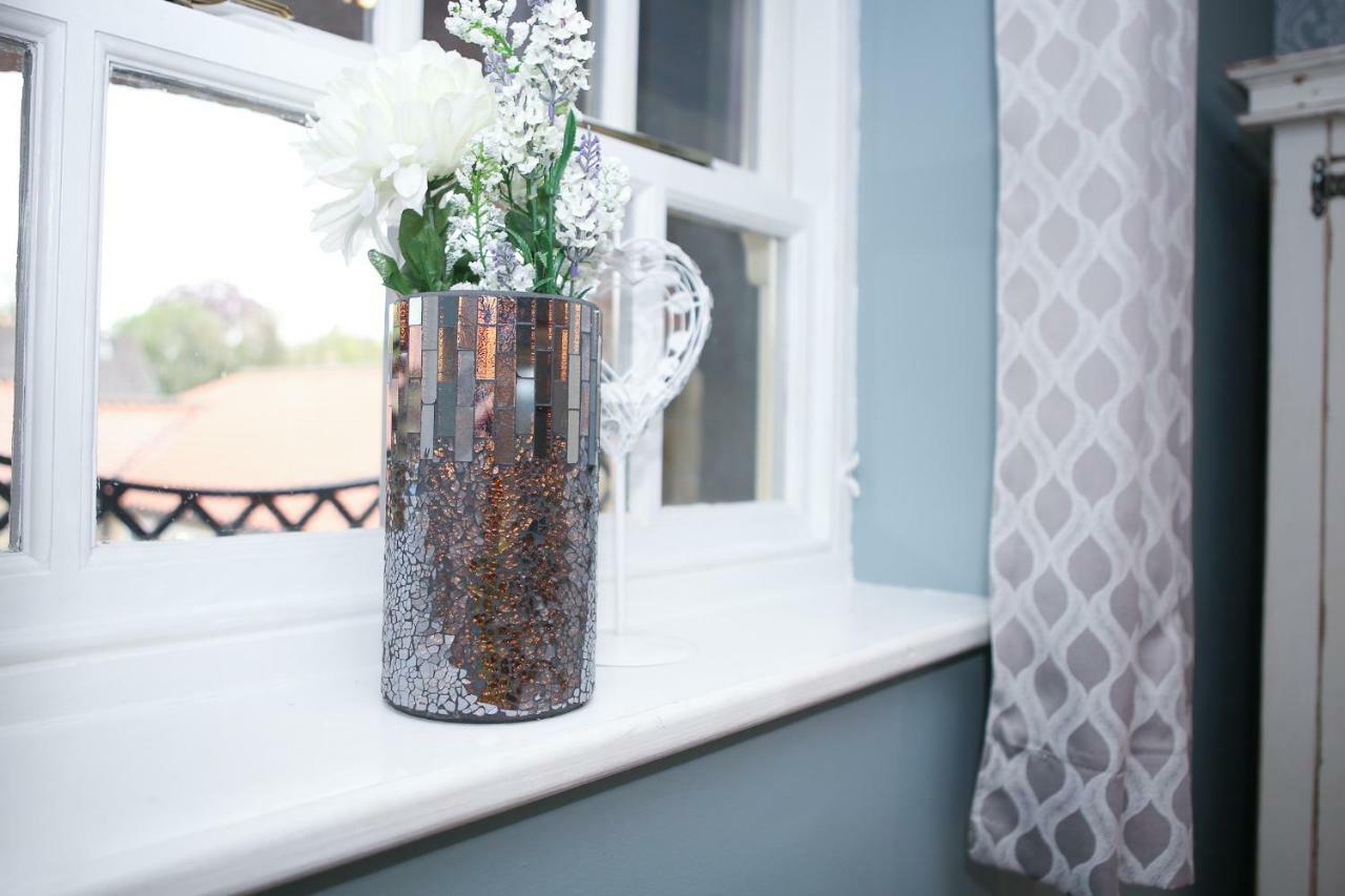 Cresswell Arms Hotel Malton Bagian luar foto